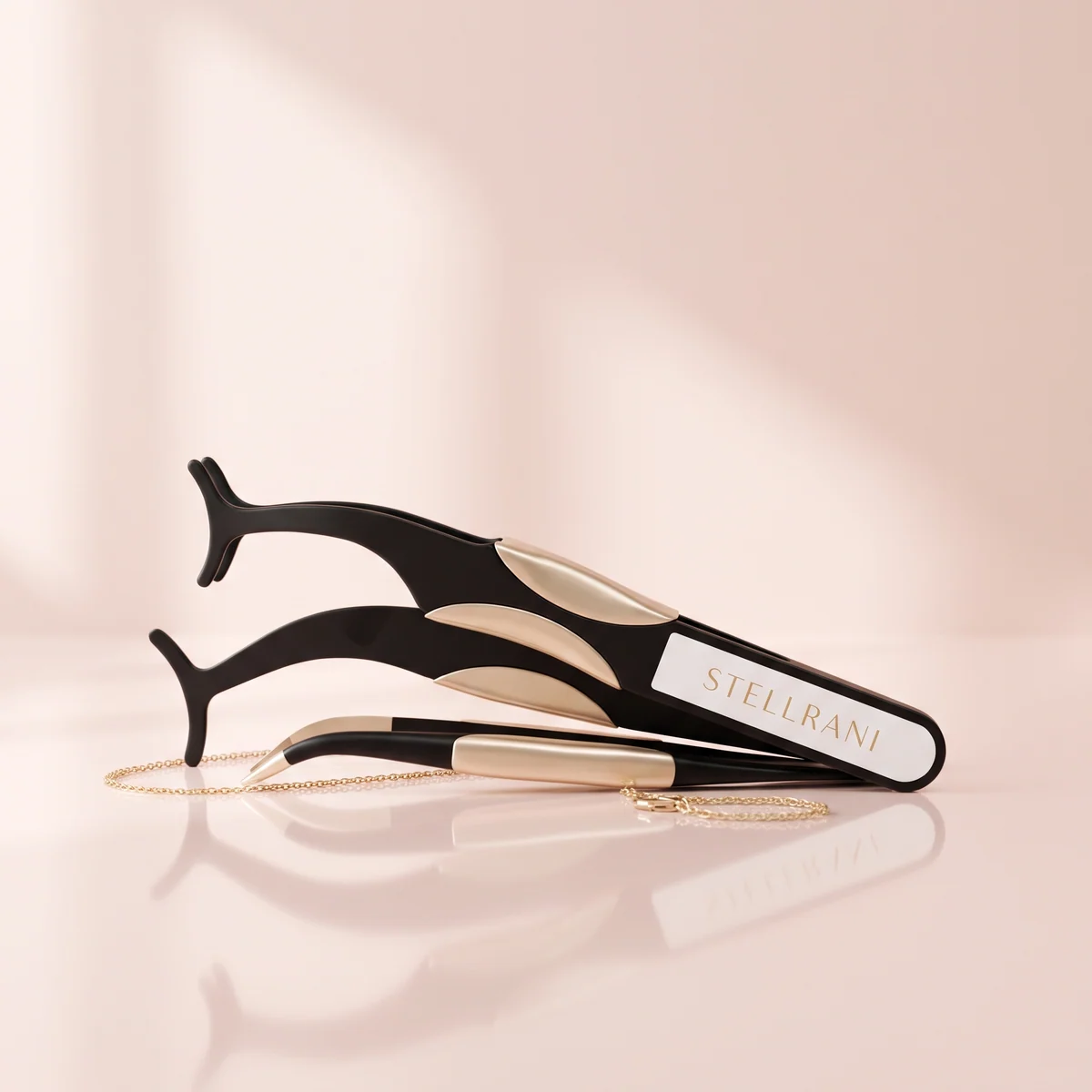 Stellrani Curved Eyelash Applicator