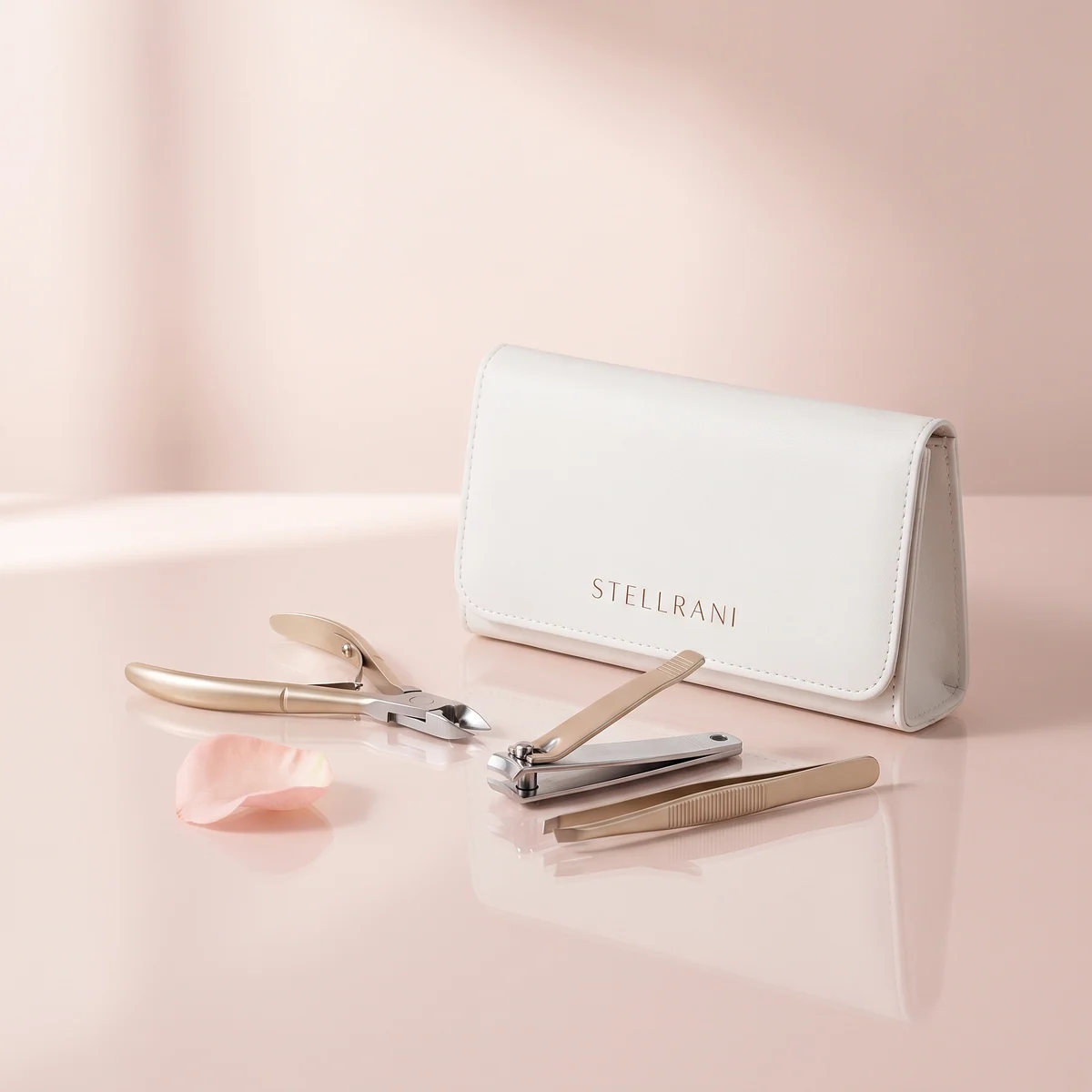 Curved Nail Clipper