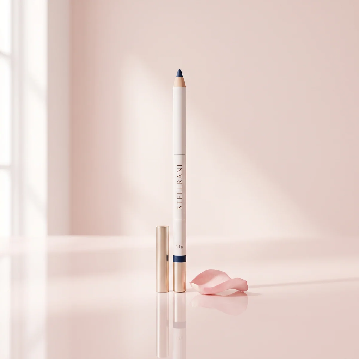 Stellrani Luxe Midnight Blue Pencil Eyeliner